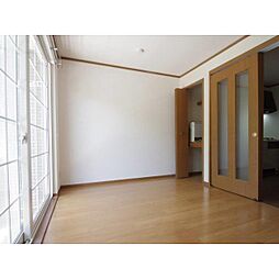 ラ・ネージュＢ 1階2DKのリビング/ダイニング