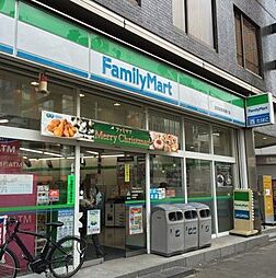 ファミリーマート[400m]