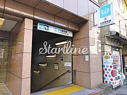 小伝馬町駅(東京メトロ 日比谷線) 徒歩6分。 410m