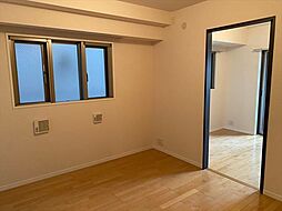 パークキューブ本郷 403 4階1LDKのリビング/ダイニング