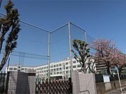 足立区立辰沼小学校（538m）