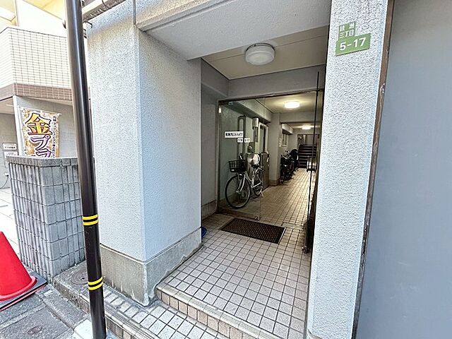 エントランス