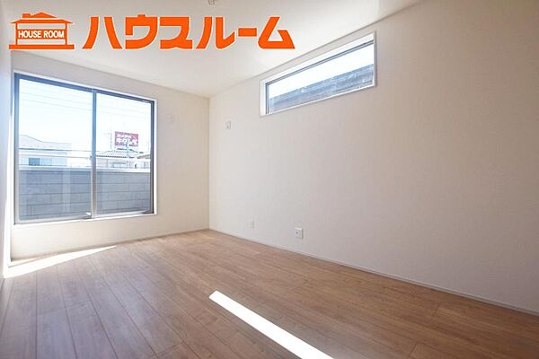 洋室を拡大表示