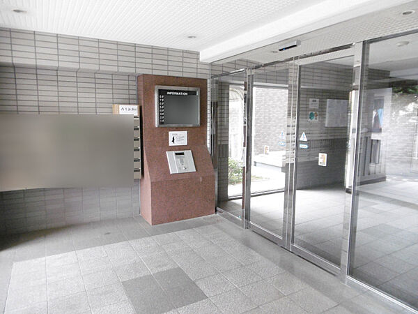 エントランスを拡大表示