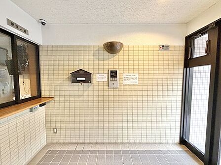 「16.8帖リビング+和室の広々空間に加え、食洗機・全居室収納・オートロックなど設備も充実。」
