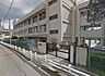 周辺：仙台市立国見小学校（徒歩14分） 1076m
