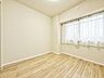 室内：寝室・子供部屋・在宅ワークなど多用途に使える洋室。