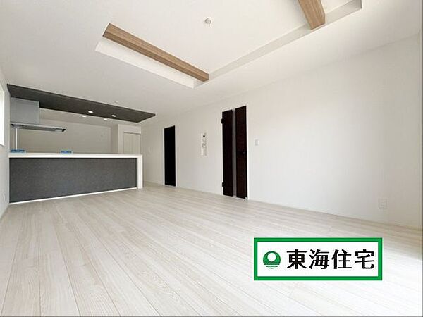 リビング/ダイニングを拡大表示