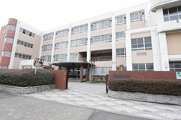画像29:名古屋市立南陽東中学校 1178m