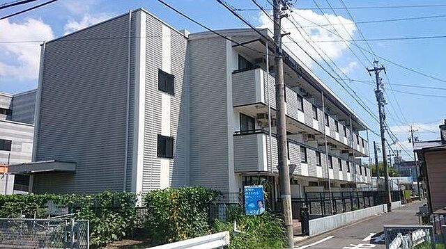4 / 17