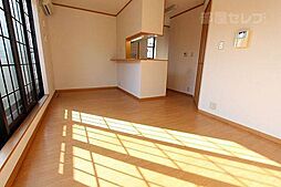 ウッドヴィレッジ 1階ワンルームのリビング/ダイニング