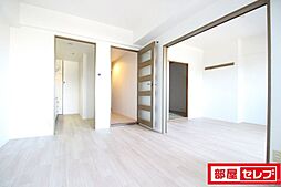 マリポーサ上田 5階3DKのリビング/ダイニング