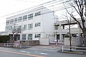 名古屋市立豊治小学校 412m