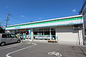 ファミリーマート中川野田店 281m