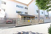 名古屋市立旗屋小学校 385m