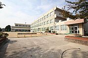八社小学校 387m