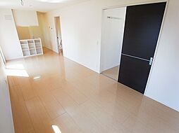 ワンリーフA 2F 2階2LDKのリビング/ダイニング