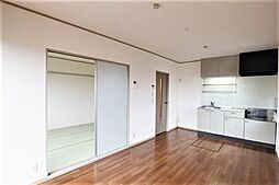 ロイヤルガーデン・サウスA 101 1階2DKのリビング/ダイニング