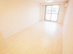 ストーン　フィールド 102 1階1Kのリビング/ダイニング