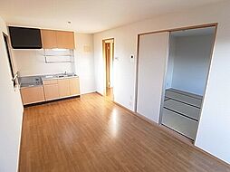 プラムヴィラ 203 2階2DKのリビング/ダイニング