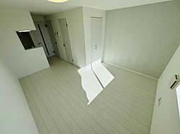 MQuarto梅郷II 107 1階ワンルームのリビング/ダイニング