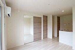 サニーサイド 2階2LDKのリビング/ダイニング