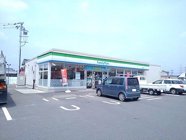 画像17:ファミリーマート筑西布川店まで650m