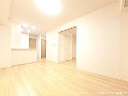 メゾン・ド・ユートピア 104 1階1LDKのリビング/ダイニング