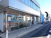 足利銀行小山東支店（419m）