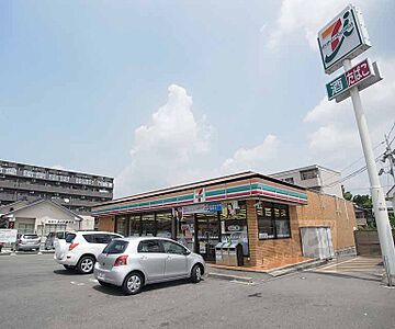 周辺：セブンイレブン京都桂坂店まで268m