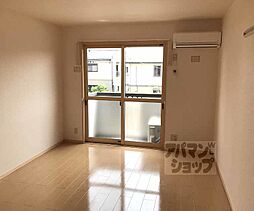 ラフロール桂川II 203 2階1Kのリビング/ダイニング