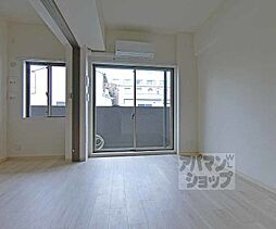 阪急京都本線 西院駅 徒歩11分の賃貸マンション 6階1LDKのリビング/ダイニング