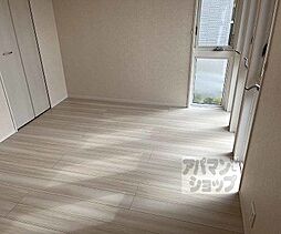 JR山陰本線 亀岡駅 徒歩3分の賃貸アパート 1階2LDKのリビング/ダイニング