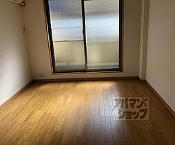 グラン上桂 207 2階1Kのリビング/ダイニング