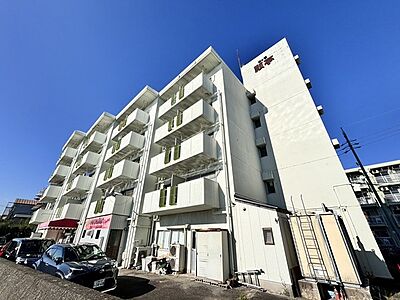 外観：建物外観