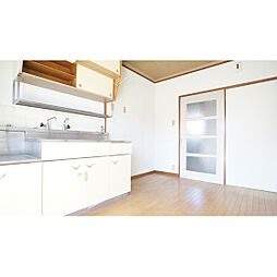 マンションむつみヶ丘 A201 2階3DKのリビング/ダイニング