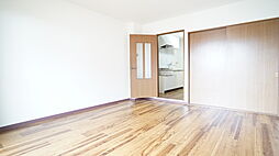 サンシャインアベニュー 105 1階1DKのリビング/ダイニング