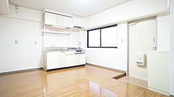 津ＩＮ　ＣＯＵＲＴ　練木 N302 3階2LDKのリビング/ダイニング