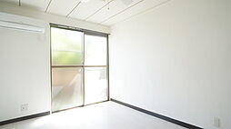 ロイヤルフェアリ 206 2階1Kのリビング/ダイニング