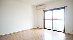 日伯産業 207 2階1Kのリビング/ダイニング