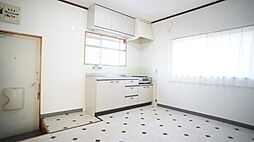 サンコーポエレガンス 101 1階2LDKのリビング/ダイニング