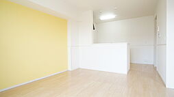 ユートピア・ナミ　ドゥ 203 2階2LDKのリビング/ダイニング