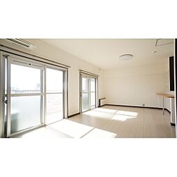 津ロードリーマンション 605 6階2LDKのリビング/ダイニング