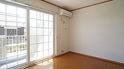 パルク・ド・ポワール　B棟 102 1階2DKのリビング/ダイニング