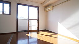 エスプワール矢倉下 201 2階1LDKのリビング/ダイニング