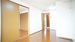 ル・モンド・グランデ B101 1階2LDKのリビング/ダイニング