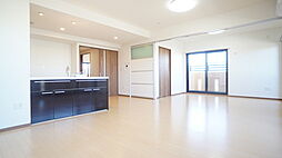 コーディアルコート津 402 4階2LDKのリビング/ダイニング