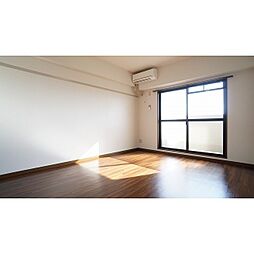 エクシヴ22 105 1階1Kのリビング/ダイニング