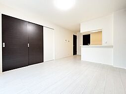 ESPELIA HILLS 102 1階1LDKのリビング/ダイニング