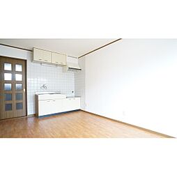 フラット立石　A棟 103 1階2DKのリビング/ダイニング